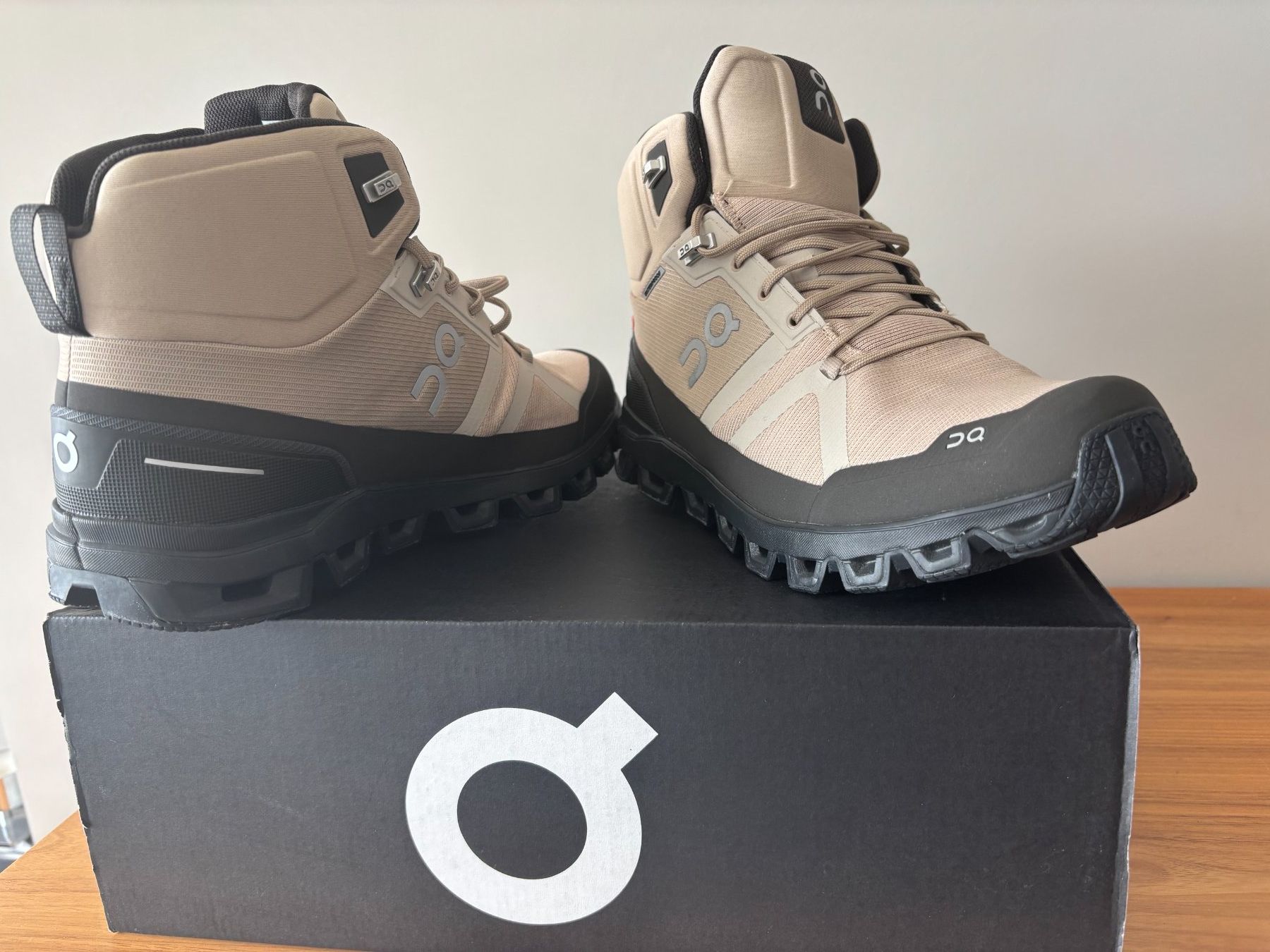 On Herrenschuhe: ON Wanderschuhe Gr. 43, NEU, Waterproof, Wanderschuhe – Neu und originalverpackt aus Laax GR von wil_66wq 1