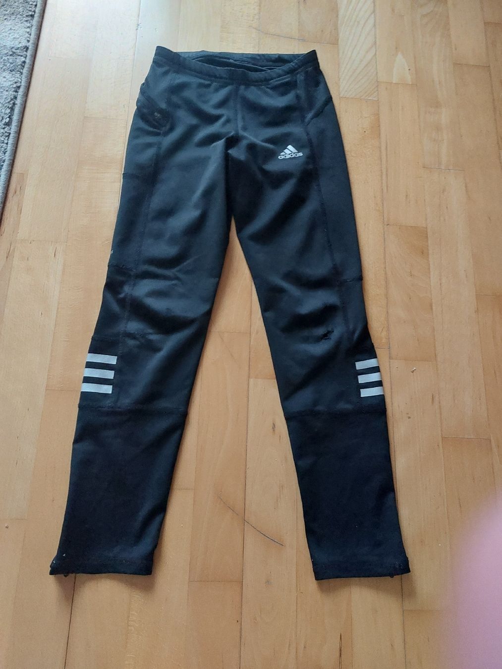 Adidas Leggings: Turnhose 134 Adidas – Gebraucht aus Landquart von Cedes