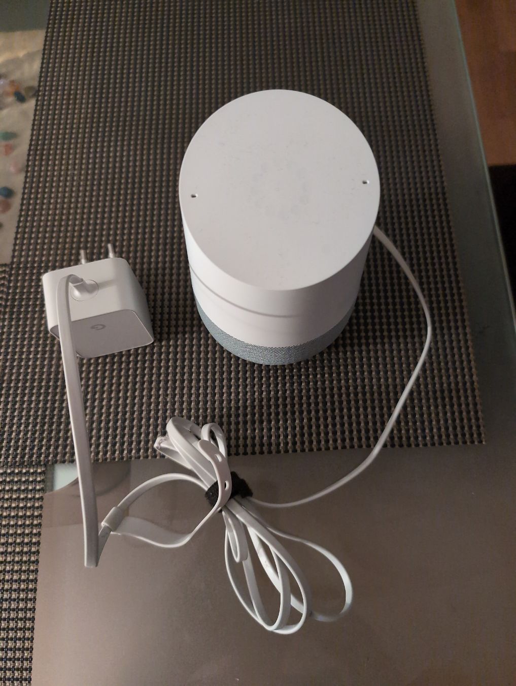 Google Casse acustiche: Google Home - Smart Speaker - Voice Assistant - White – Usato da uznach venduto da withoutname 2