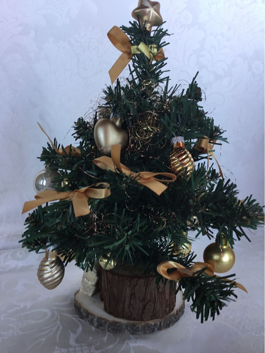 Tutte le decorazioni: Festlicher Weihnachtsbaum – Usato da St. Gallen venduto da chamilla 2