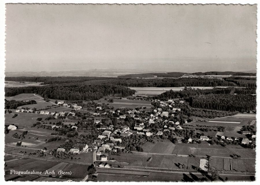 Cartoline postali: Arch, Flugaufnahme um 1940-45 – Usato da Frauenfeld venduto da POML