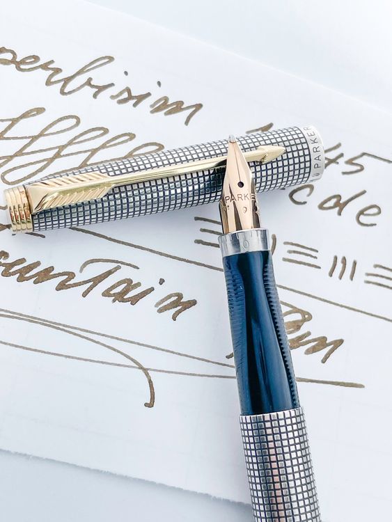 Schmalz Shop - PARKER® IM Premium Schreibset Füllfederhalter und Kugelschreiber Warm Silver G.C