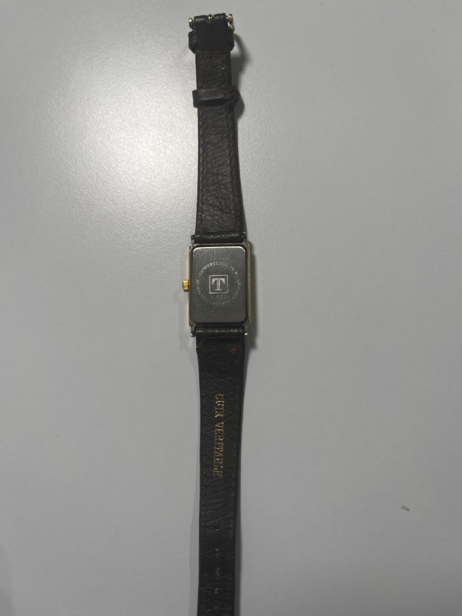 Tissot Uhren: Tissot A222 Quartz Vintage – Gebraucht aus Kriens von Guggach 1