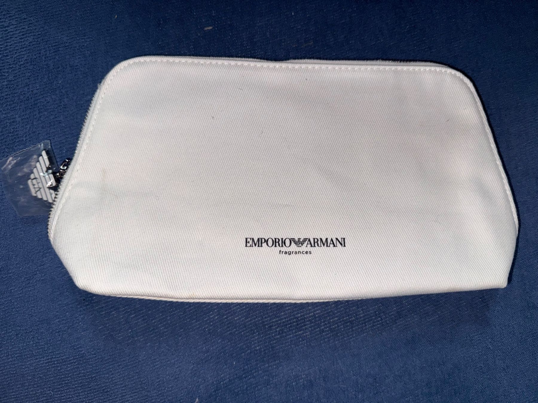 Kosmetikkoffer: Emporio Armani Necessaire weiss – Neu und originalverpackt aus Altendorf von Jeshy15