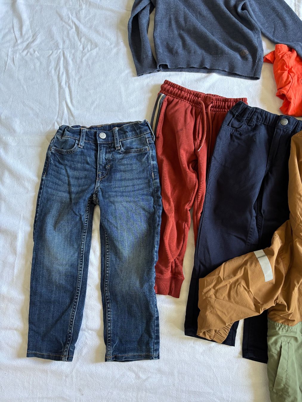 Lotti & Set di vestiti: Junge Buben Boy Kleiderpaket Grösse 104 - 18 Stück – Usato da Mülligen venduto da atwag 7