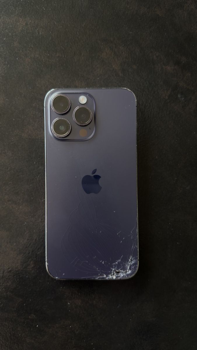 Apple Portables: Iphone 14pro max – D'occasion à Zürich par mar_n5kj