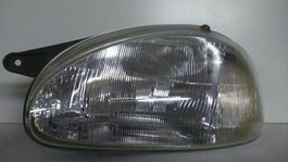 Opel Corsa B. Scheinwerfer links