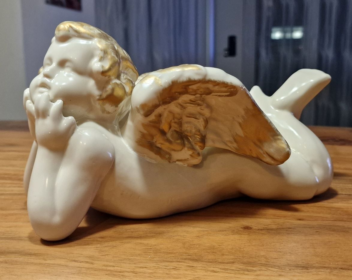 Statuette: liegender Engel ca. 28cm aus Prozellan – Usato da Spreitenbach venduto da designershop65