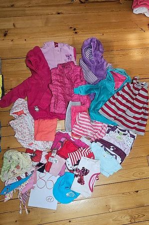 grosses Kleiderpaket Mädchen Grösse 80 (41 tlg)