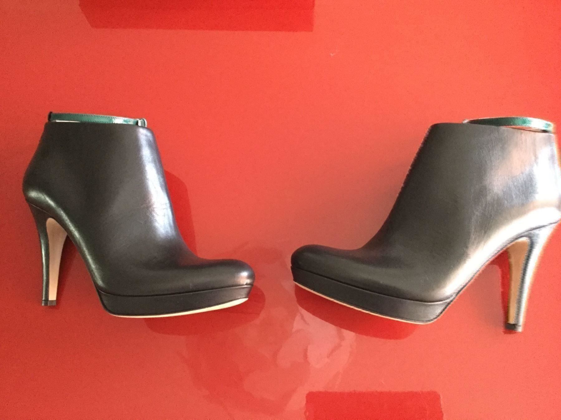 Navyboot Chaussures femmes: JOLIE BOTTINE NAVYBOOT – Neuf (Voir description) à Brügg BE par traindenuit