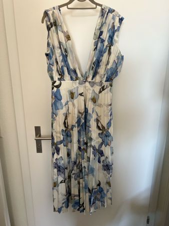Sommerkleid mit Blumenmuster Neu - Grösse M