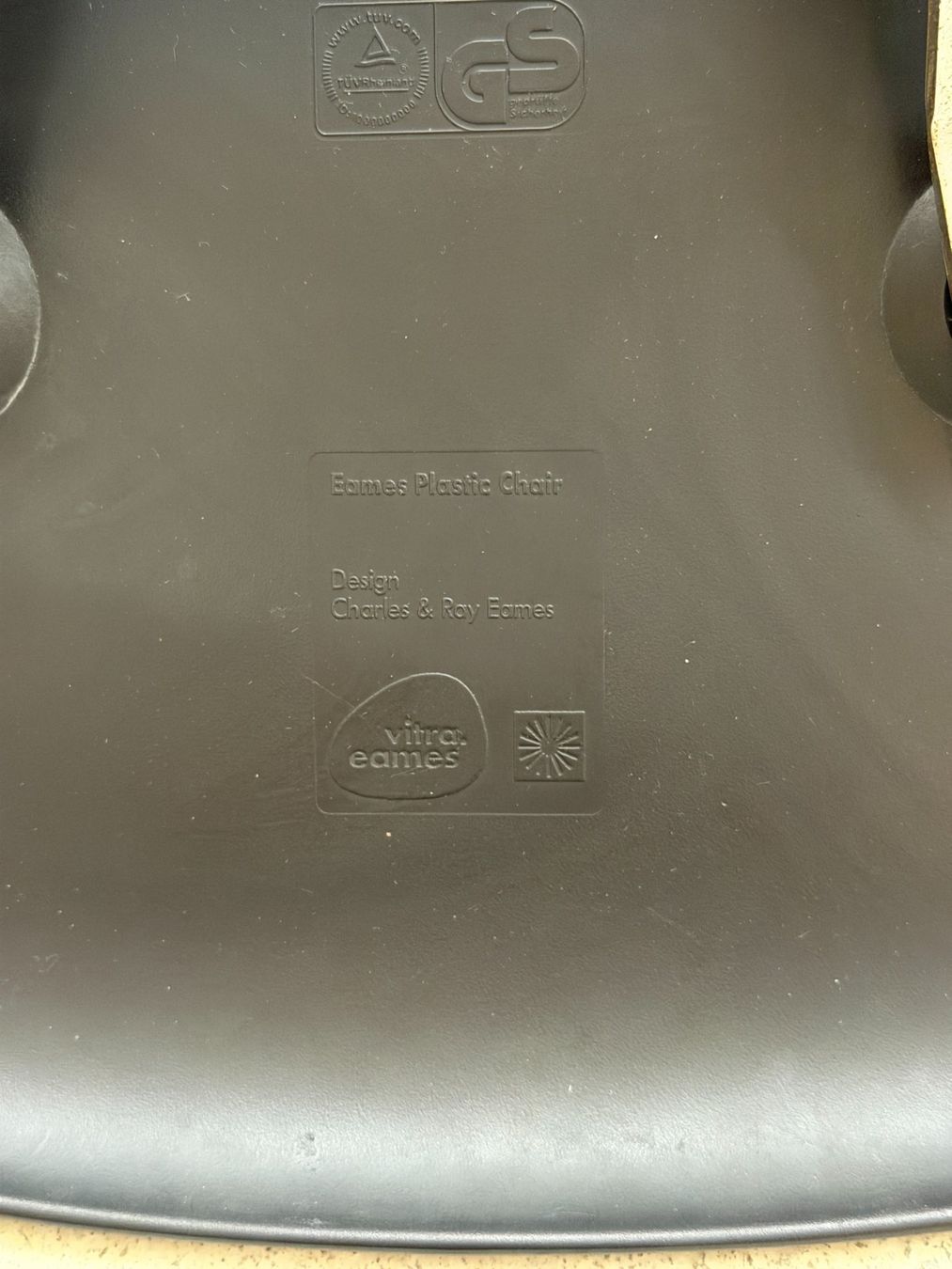 Vitra Sedie: Vitra Eames DSS 6er Set ab 1.- Schwarz – Usato da Zürich venduto da Simsala-bim 9