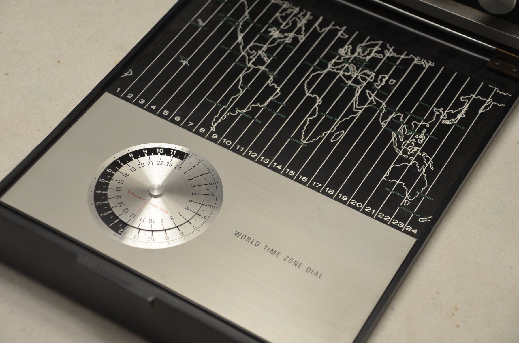 Radio: Lloyd's Solid State 10 Band Radio – Usato da Collonges venduto da arashee 2