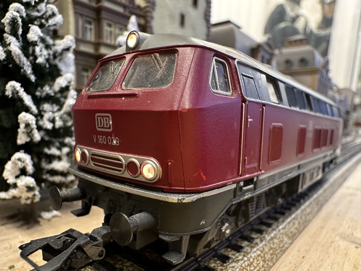 Märklin Modellini di ferrovie: Märklin 3075 DB V 160  mfx digital HLA – Usato da Lupsingen venduto da New-Haven