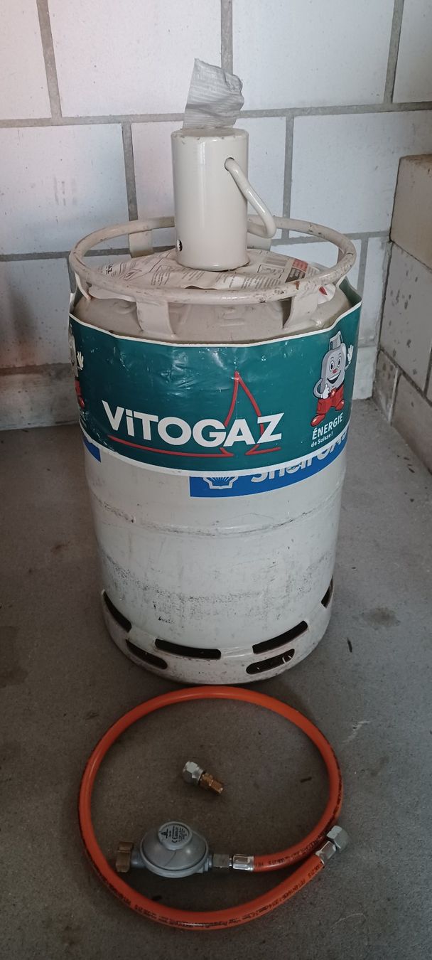 Apparecchiature e tecnologia a gas: Vitogaz 10.5 kg – Usato da Hochdorf venduto da PHS
