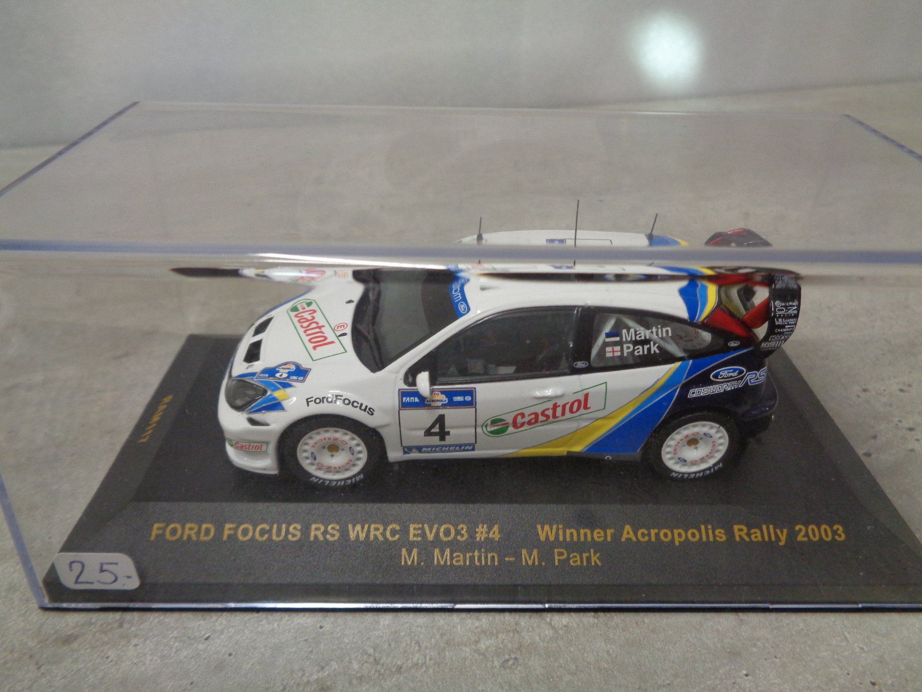 Ford Voitures modèles: Ixo 1:43 Ford Focus RS WRC Rallye 2003 – Neuf avec emballage d'origine à Reconvilier par rallycar
