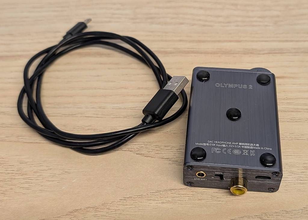 Amplificatori: FiiO E10K USB-DAC und Kopfhörerverstärker – Usato da Richterswil venduto da plisandro 1