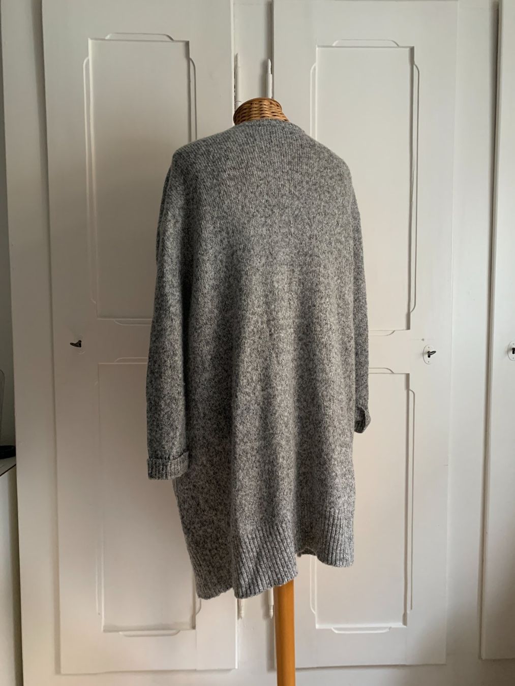 Vestes: Strickjacke hellgrau - S – D'occasion à Zürich par Diazaio 2