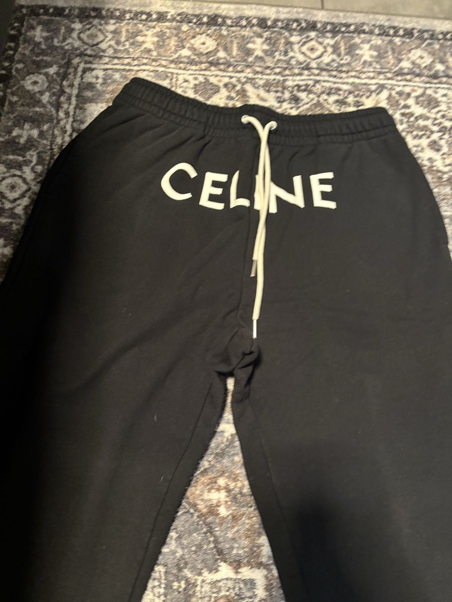 Celine Pantaloni: JOGGING BRODÉ CELINE MOLLETON COTON – Usato da MUTTENZ venduto da TAWNY1RICARDO