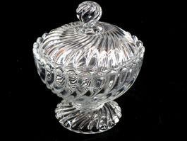 Drageoir Baccarat à cotes torsades. Kristall Bonboniere