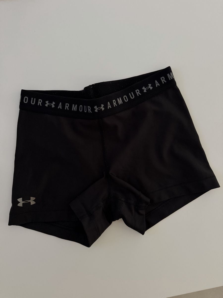 Under Armour Leggings: Under Armour Compression Shorts Black Size M – Gebraucht aus Gränichen von Domsiiiii 1