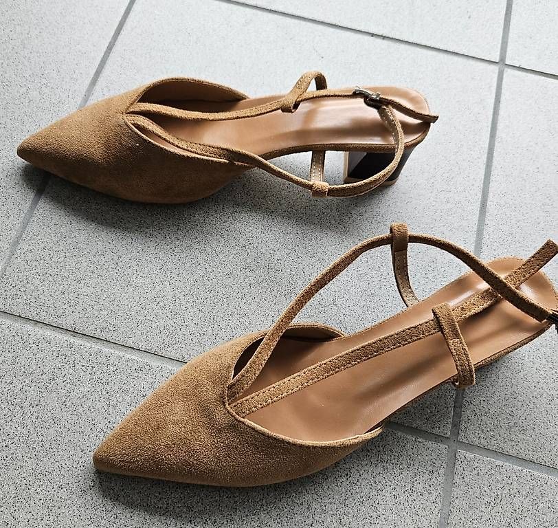 Scarpe da donna: Sandalen, Gr.40, neu, 25.Fr. – Usato da Winterthur venduto da aerdna07 1