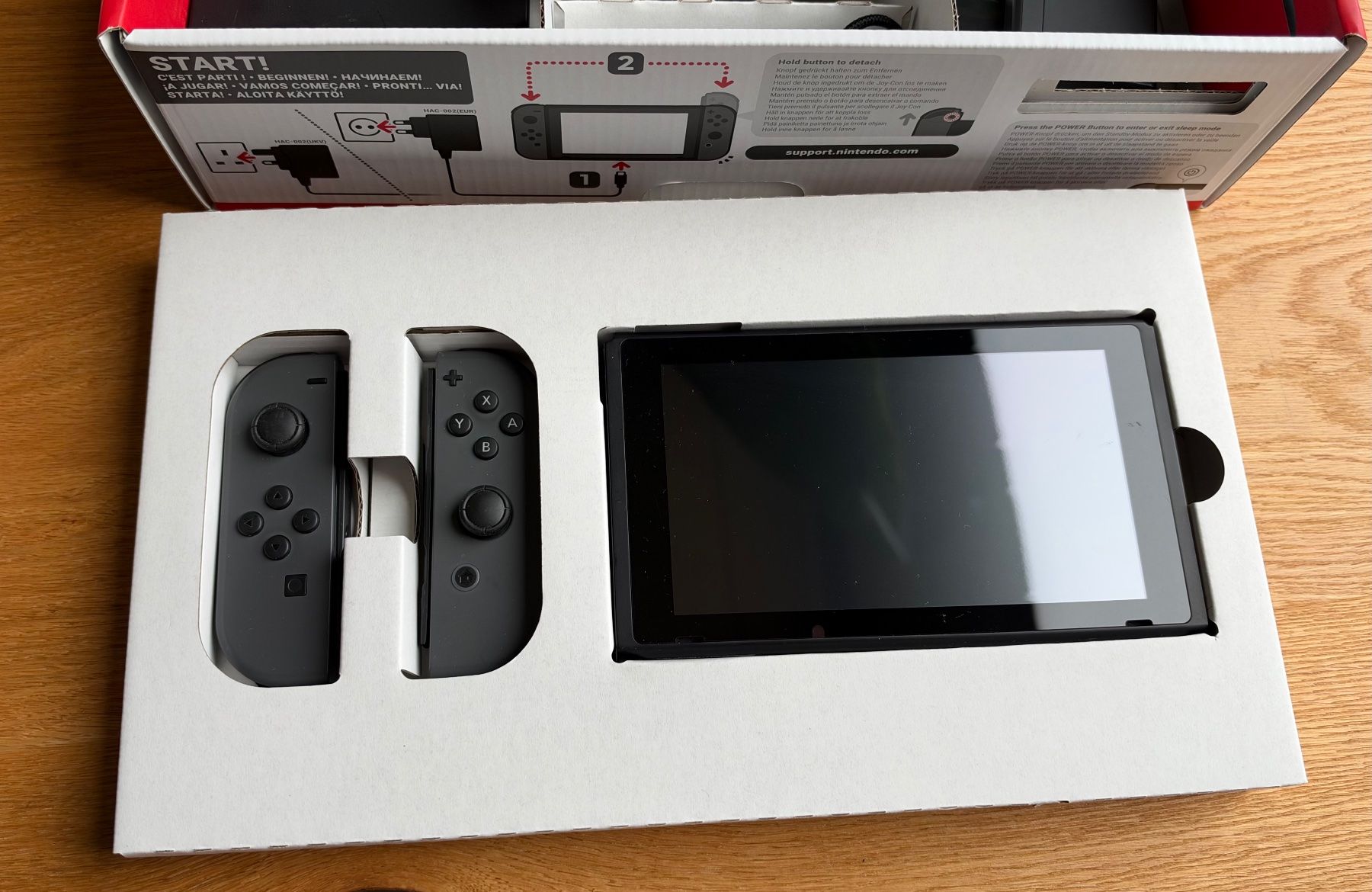 Nintendo Console: Konsole Nintendo Switch grau gebraucht im Set – Usato da Dielsdorf venduto da Jan549 8