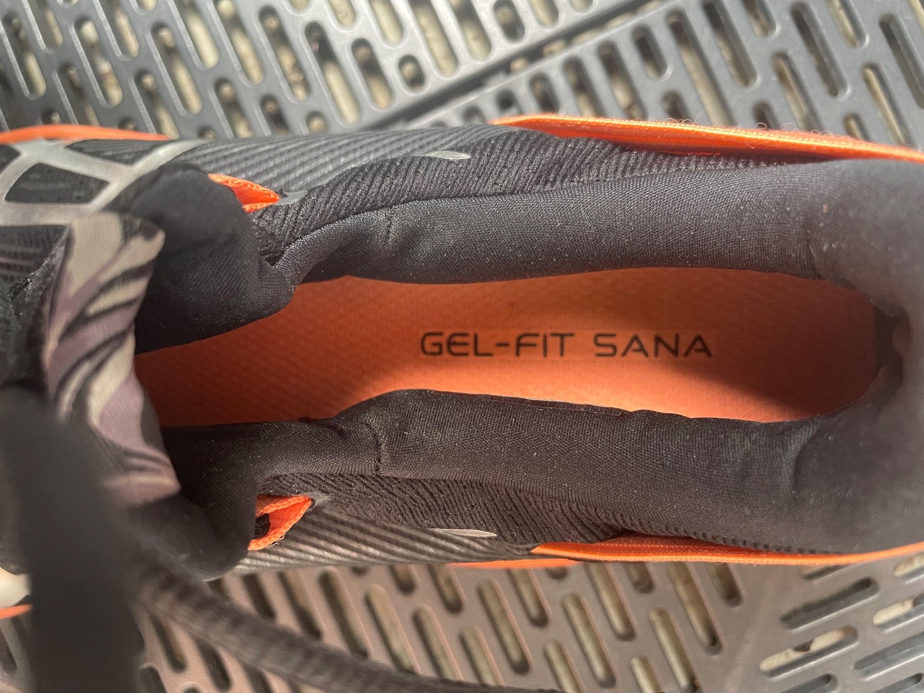 Asics Scarpe da uomo: Asics Schuhe orange/schwarz – Nuovo (secondo la descrizione) da Zürich venduto da mellna 3