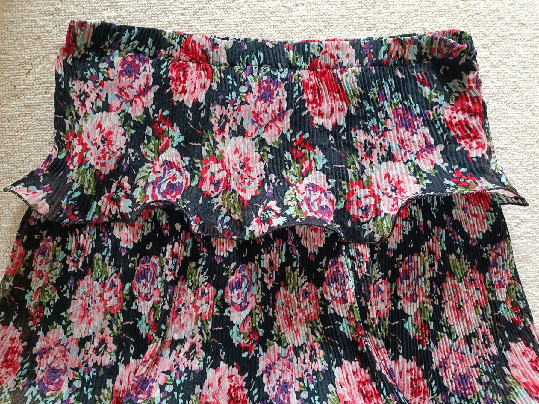 Kleider: Trägerloses Maxi-Blumenkleid mit Rüschen L – Gebraucht aus Wallisellen von C_DM 2