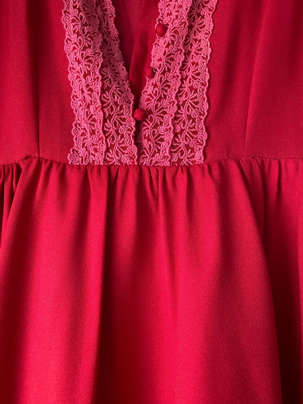 Vestiti: Rotes Damenkleid, Grösse 40 – Nuovo (secondo la descrizione) da bern venduto da nani123 1