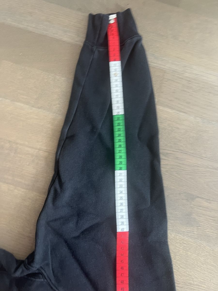 Nike Maglioni & Felpe: Nike Hoodie Schwarz – Usato da Kriens venduto da Krienserin_T 2