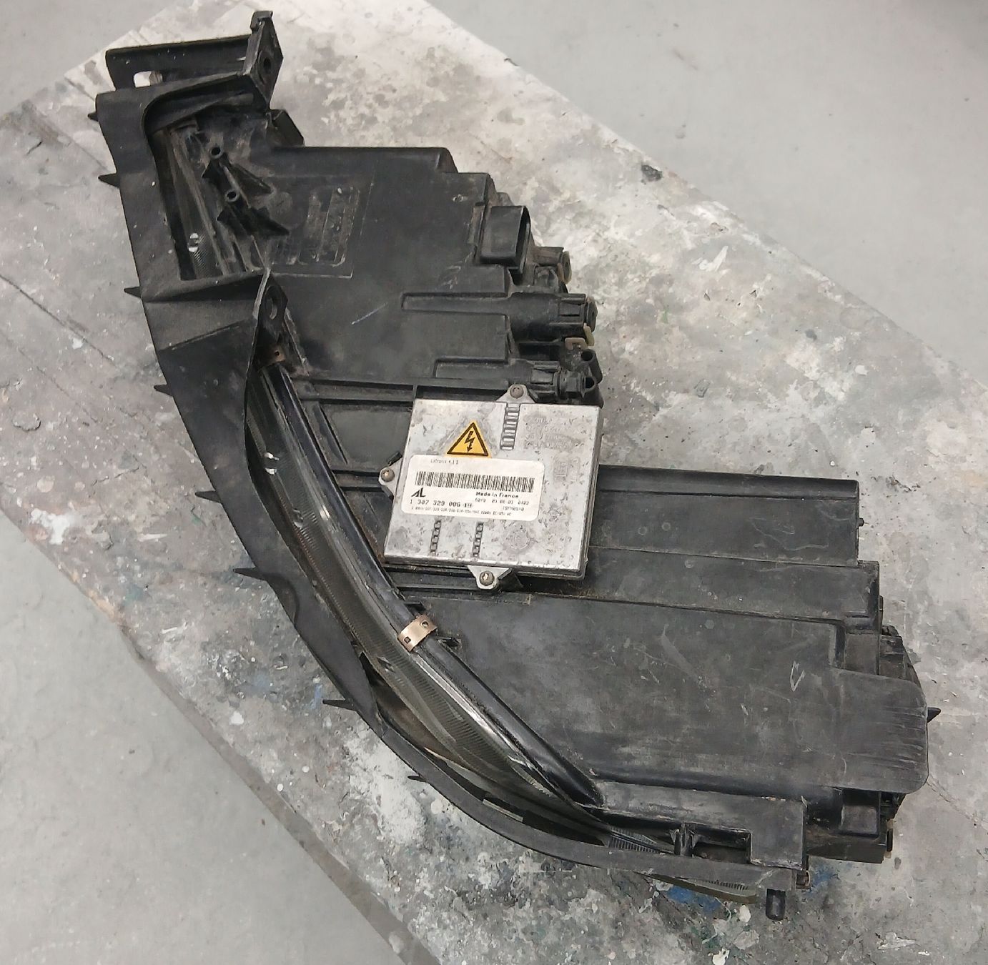 Mazda Fari: Phare droit xénon Mazda 6 2002-2008 – Usato da la heutte venduto da Auto-stock 3
