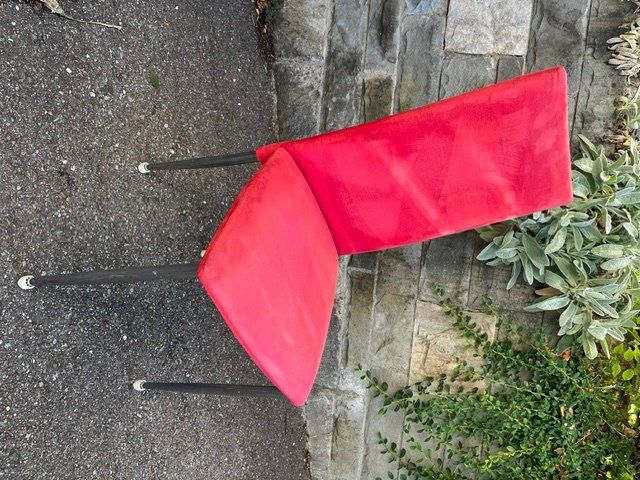 Chaises: Stühle rot – D'occasion à Dietikon par dbi_rqv7 2