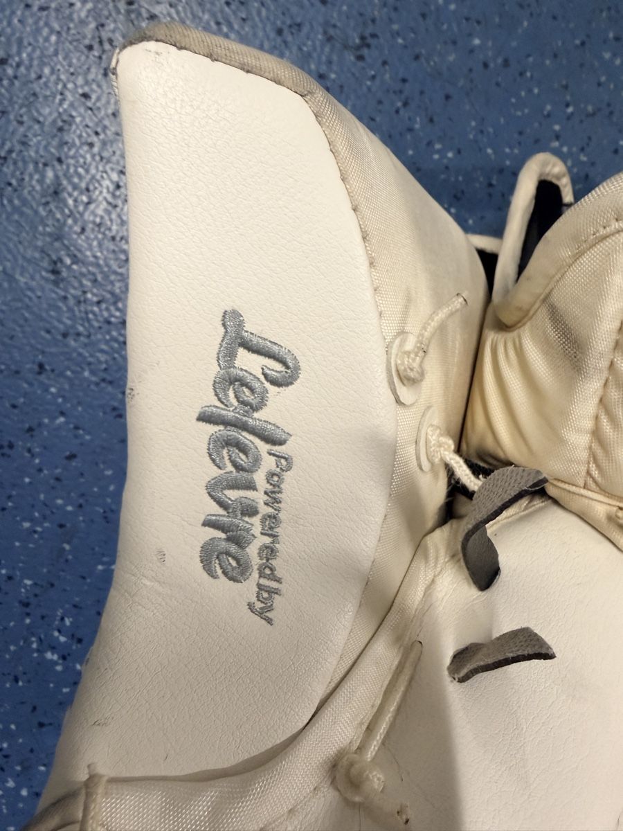 Handschuhe & Handstulpen: CCM Premier Eishockey Fanghandschuh - Links – Gebraucht aus Reinach BL von Michael- 2