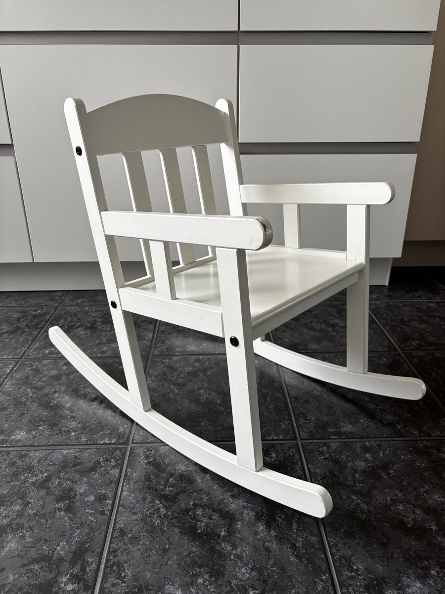 Ikea Chaises: Kinderstuhl, Schaukelstuhl – D'occasion à Rossrueti par Kalle0 2