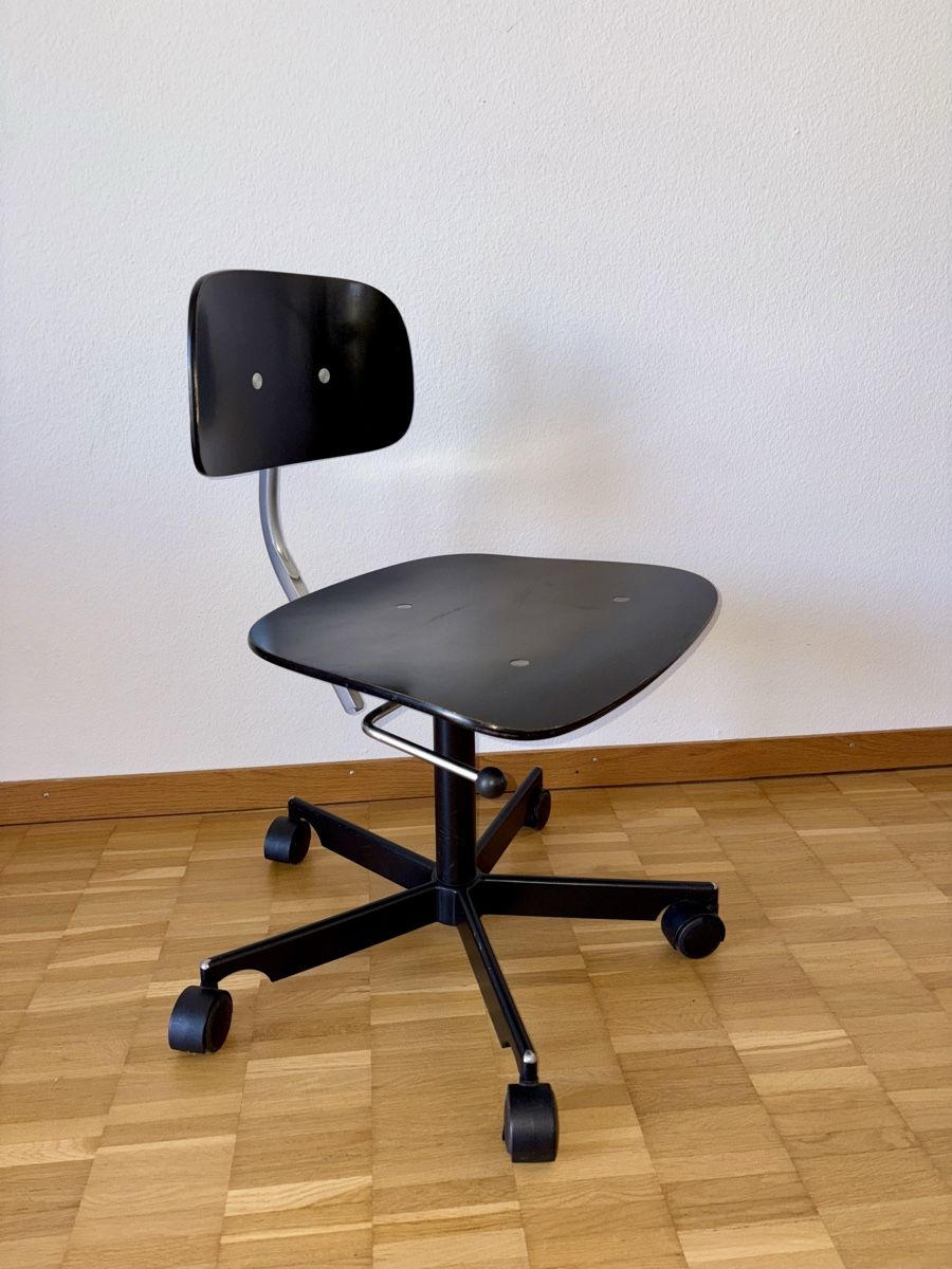Fritz Hansen Stühle: Fritz Hansen Bürostuhl – Gebraucht aus Zürich von mvshi 1