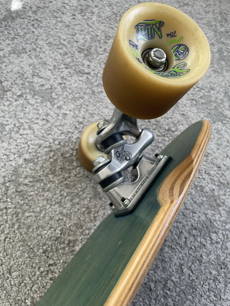 Skateboards: Longboard mit Doublekingpin Trucks – Gebraucht aus Winterthur von T_ron 5