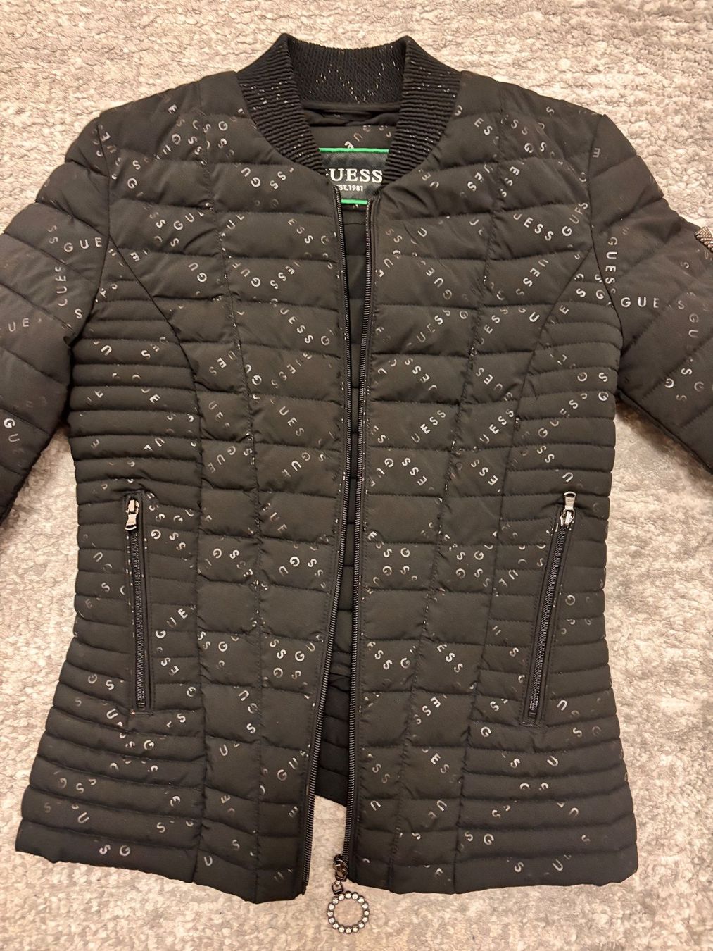 Guess Giacche: Guess Übergangsjacke, Gr. 34 – Nuovo (secondo la descrizione) da Klingnau venduto da Tiara2023 1
