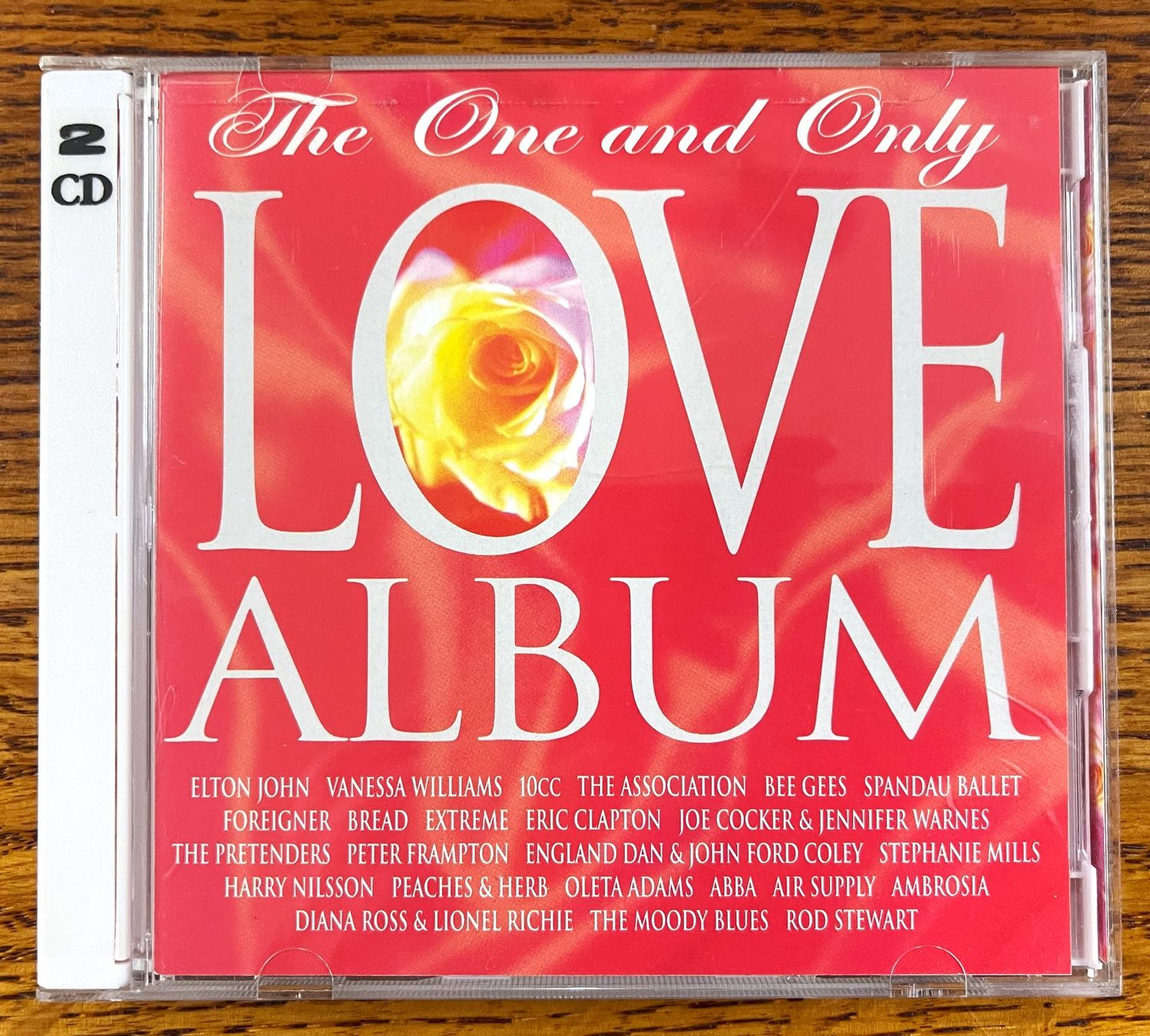 CD: LOVE ALBUM CD – Usato da Oftringen venduto da Vucki