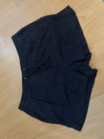 Hosen dunkelblau Grösse M guter Zustand