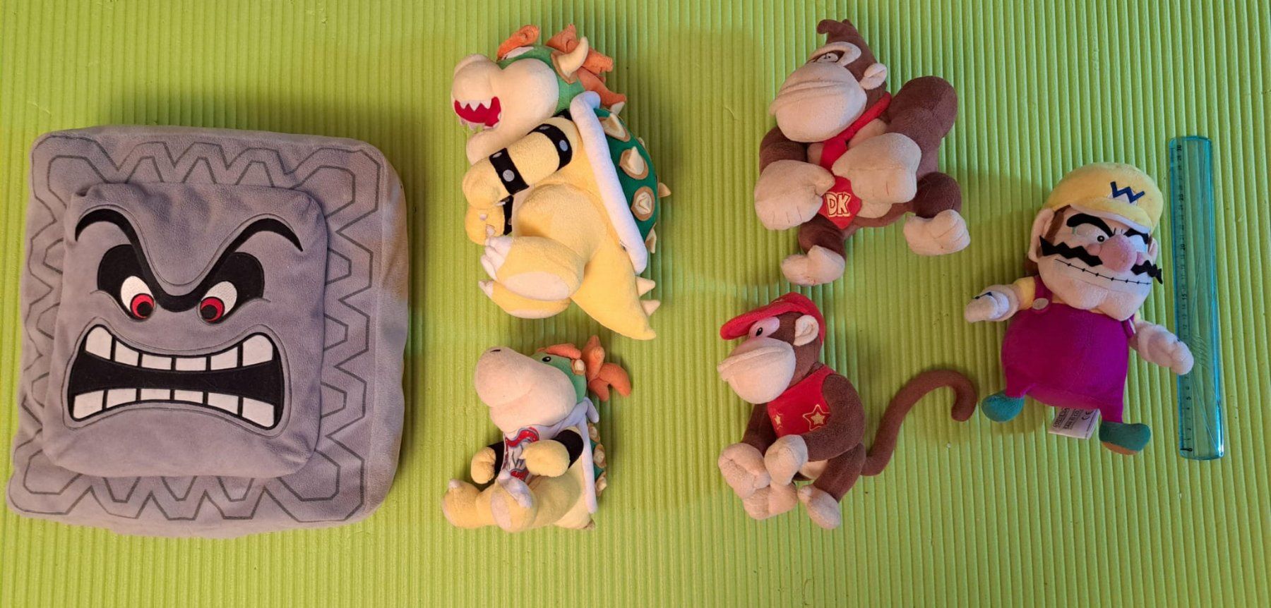 Nintendo Giocattoli: Lot de grande peluche Mario – Usato da Cointrin venduto da ant_ll7g