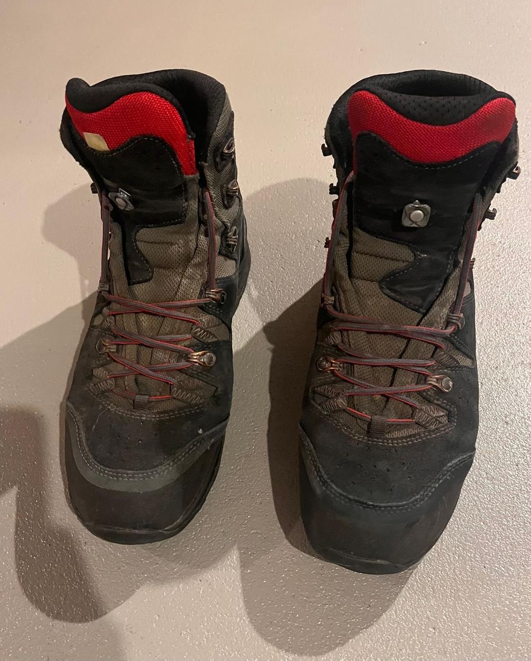 Lowa Herrenschuhe: LOWA Wanderschuhe – Gebraucht aus Effretikon von Speedy074