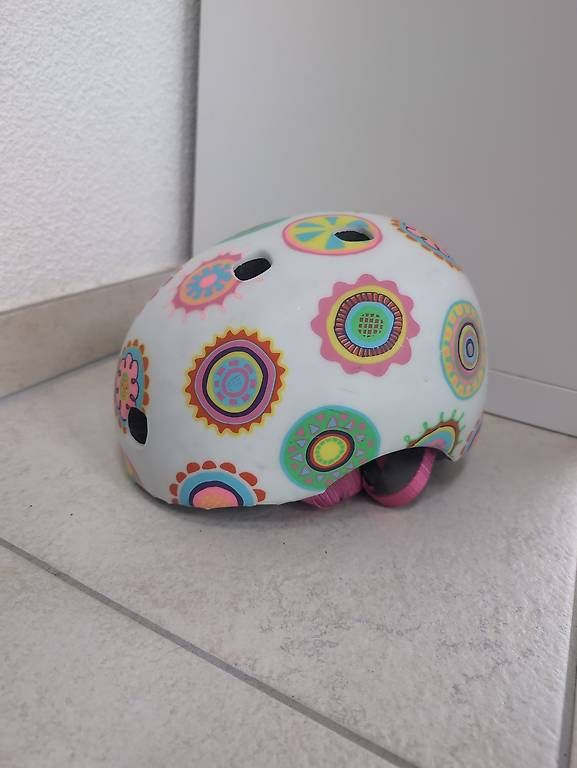 Caschi: Micro Kinder Fahrradhelm Gr. 48cm-53cm – Usato da Alberswil venduto da __colafroeschli__ 3
