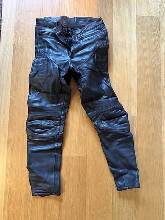Motorradhosen Leder
