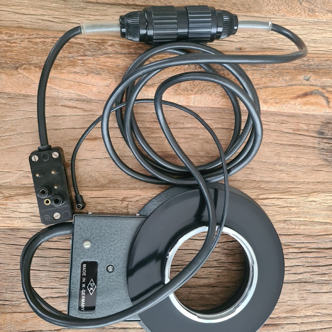 Hasselblad Fotocamera: Hasselblad ring flash – Usato da Lausanne venduto da AndreiB 1