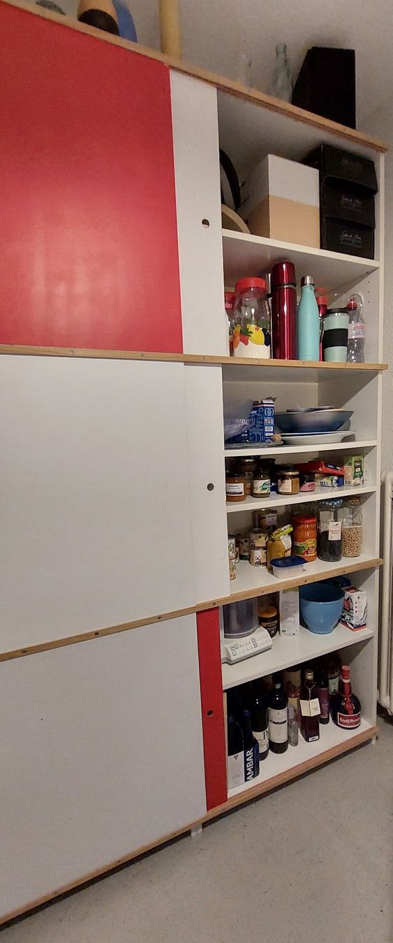 Scaffali: Grosses Gestell mit Schiebetürchen - Selbstbau – Usato da Kriens venduto da Taote 3