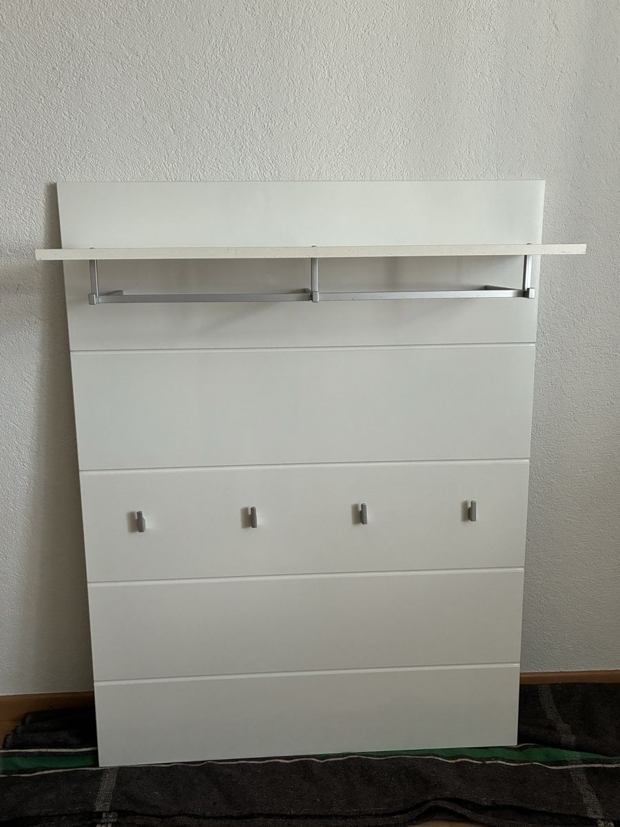 Guardaroba: Wandgarderobe - Weiss - mit Hutablage – Usato da Tann venduto da Lavender 1