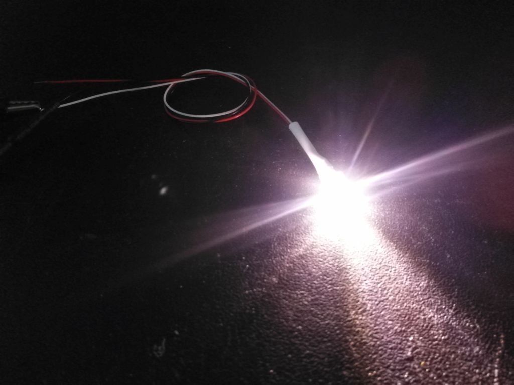Componenti elettronici: DUO-LED 5mm rot/warmweiss verkabelt – Nuovo (secondo la descrizione) da Luzern venduto da Salefactory 1