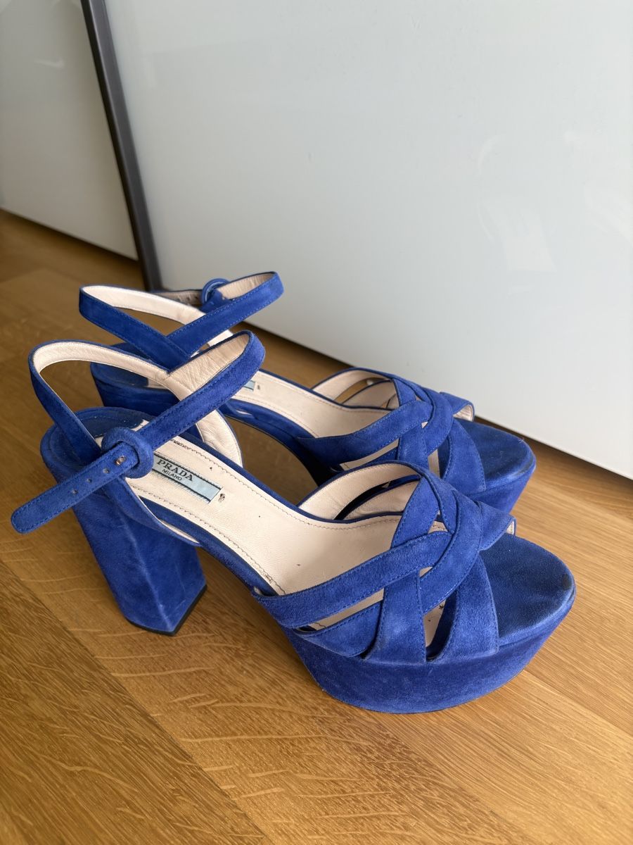 Prada Scarpe da donna: Prada Blue Suede Platform Heels - Size 40,5- Fabulous! – Usato da Zürich venduto da ann_nr5g