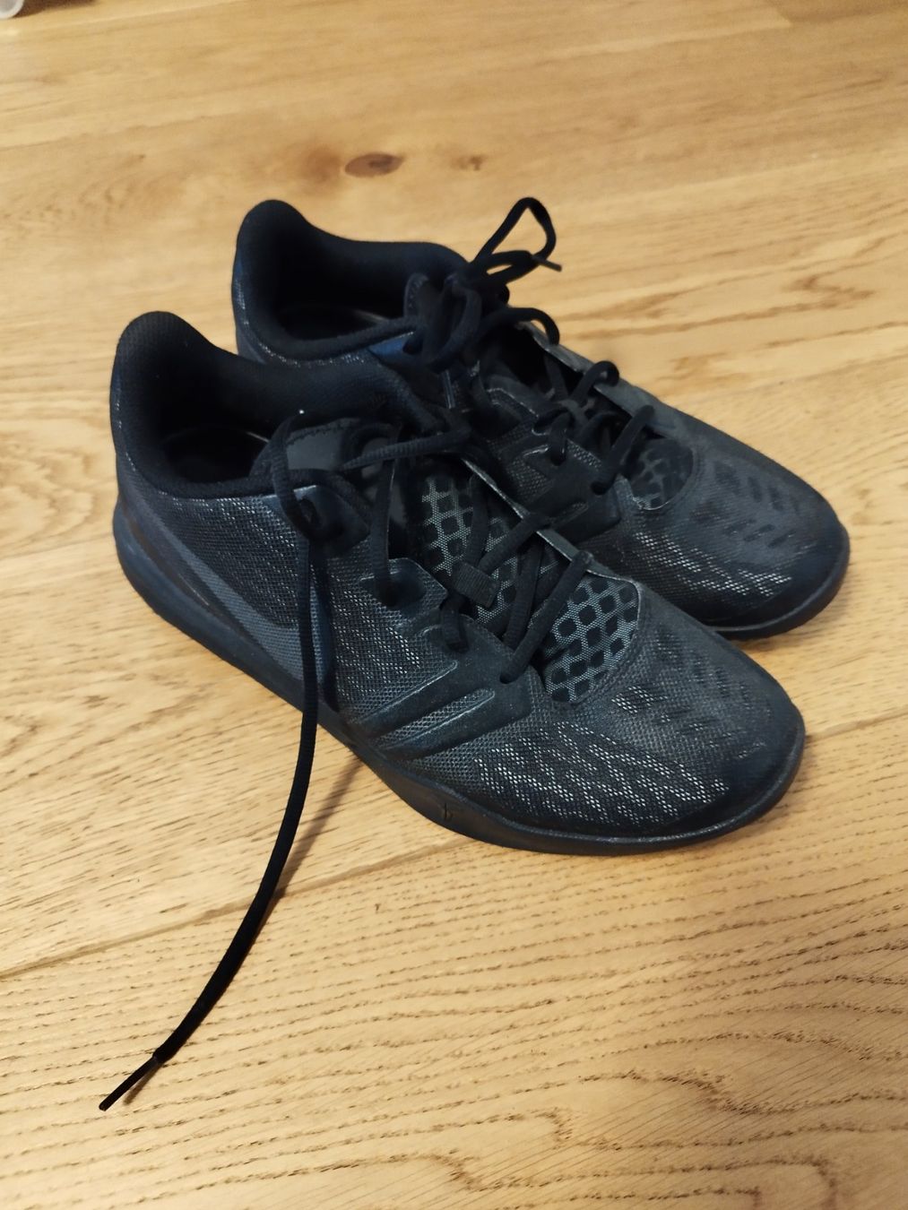 Nike Scarpe da uomo: Nike, Kobe Mentality, Homme, 44 – Usato da Ecublens VD venduto da cle_d8j8